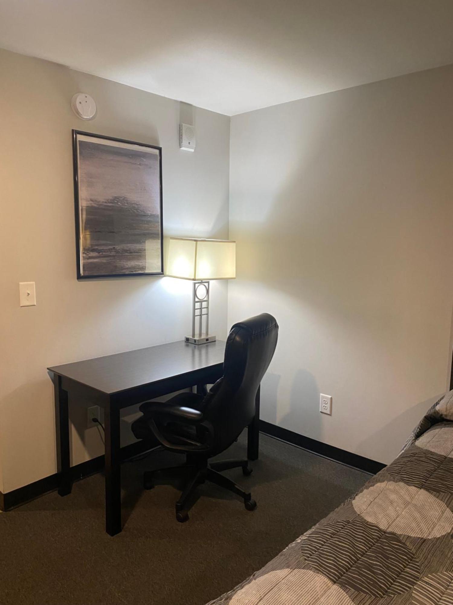 Savannah Airport Hotel